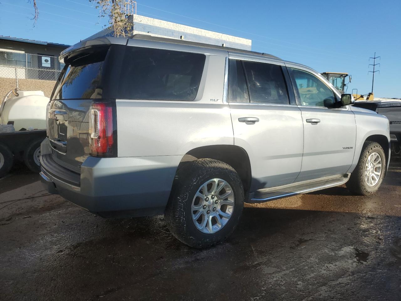2016 GMC Yukon - Image 3