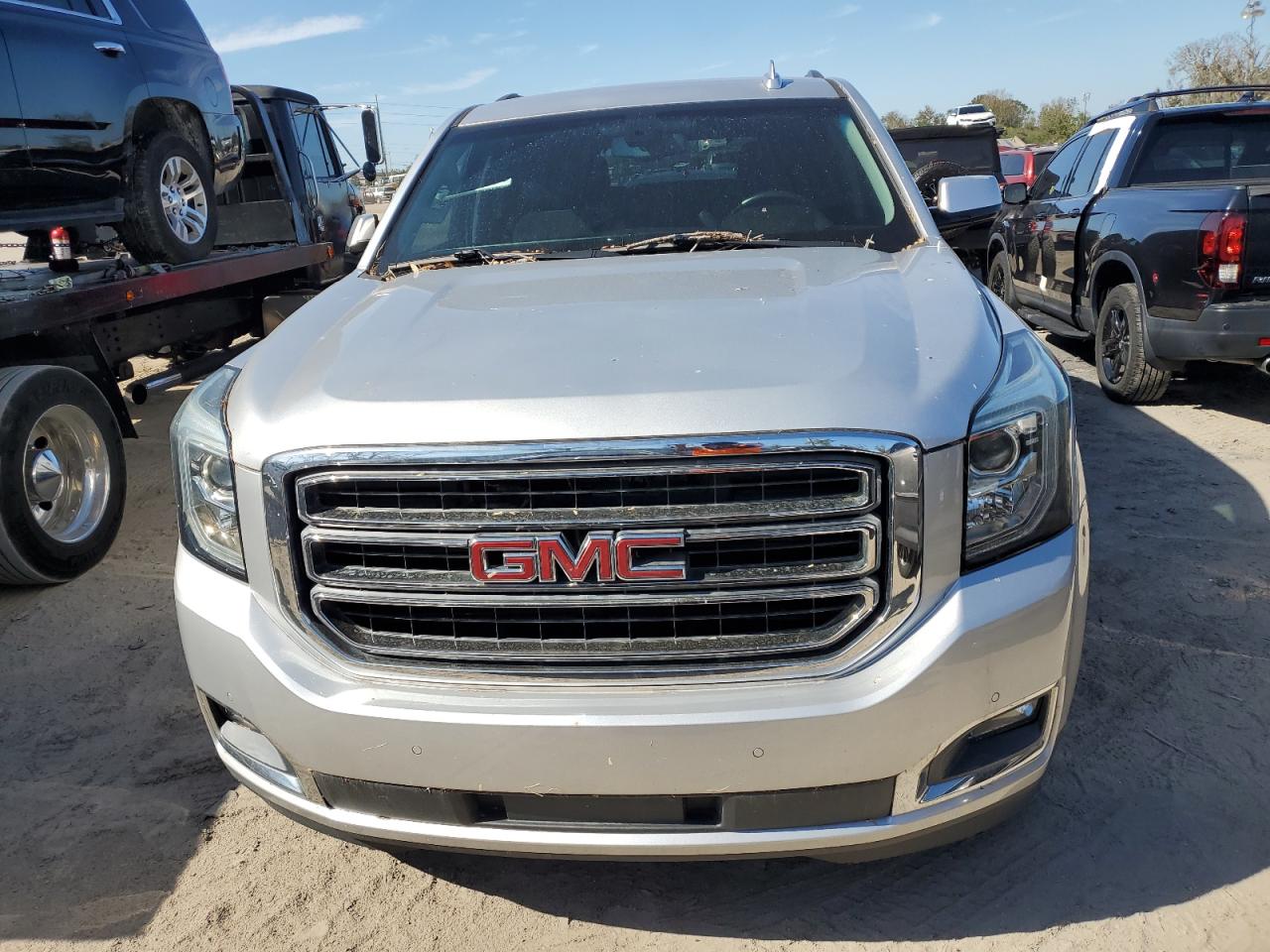 2019 GMC Yukon - Image 5