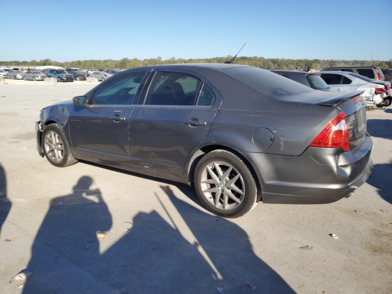 2012 Ford Fusion - Image 2