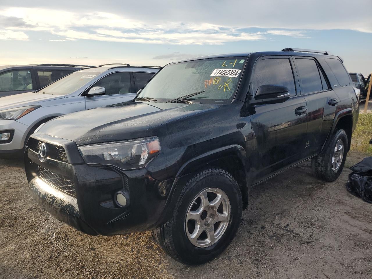 VIN JTEZU5JRXE5081892 2014 TOYOTA 4RUNNER no.1