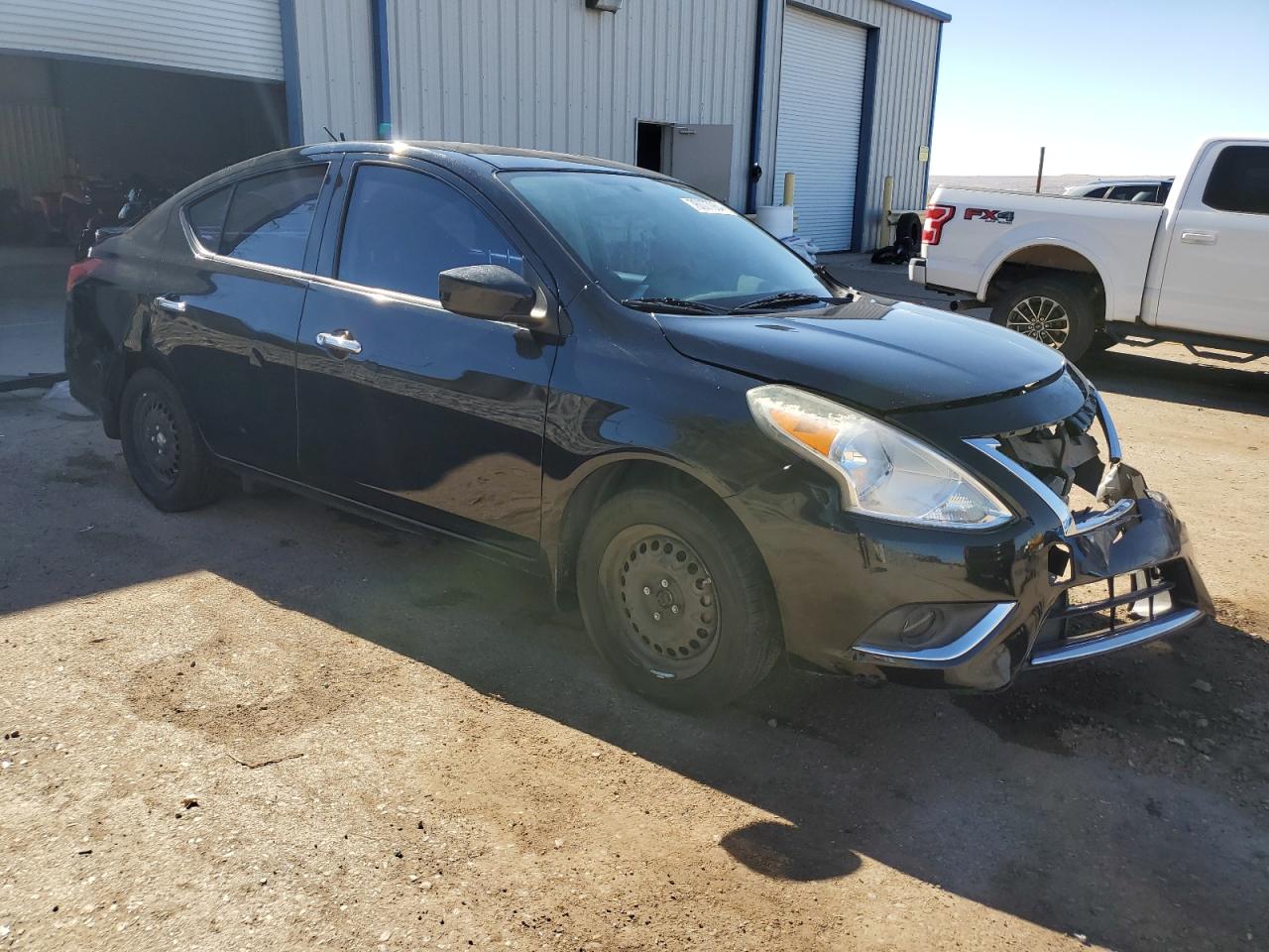 VIN 3N1CN7AP5GL855909 2016 NISSAN VERSA no.4