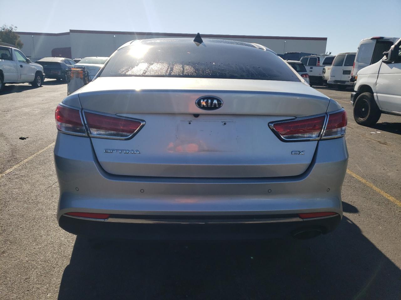 VIN 5XXGU4L35GG070358 2016 KIA OPTIMA no.6