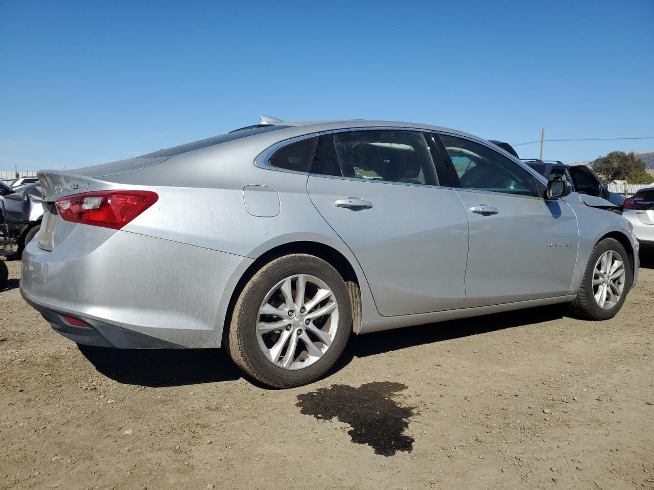 2017 Chevrolet Malibu - Image 3