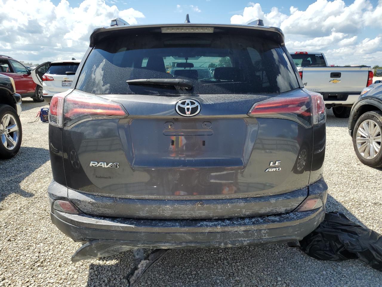 2016 Toyota RAV 4 - Image 6