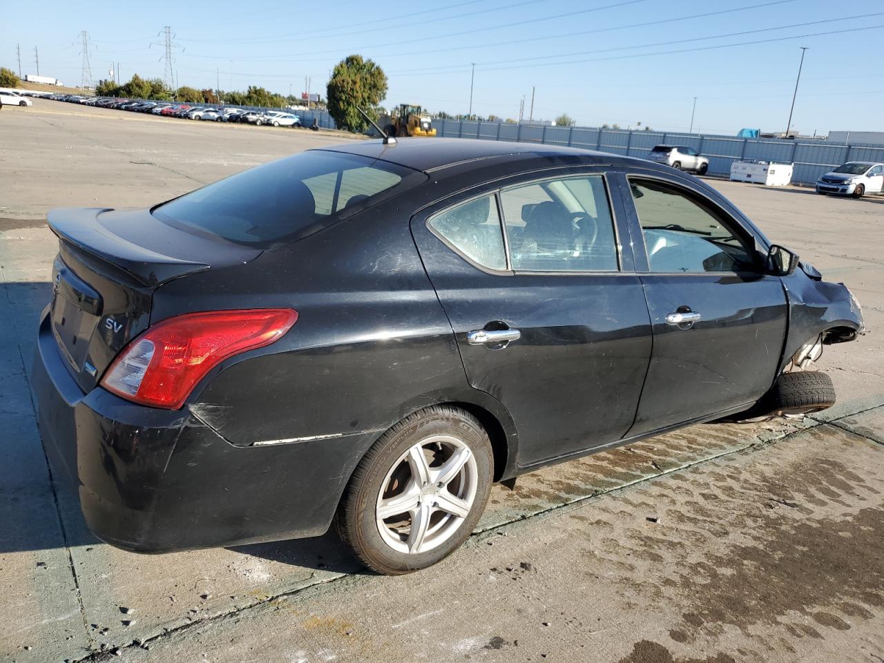 2016 Nissan Versa - Image 3
