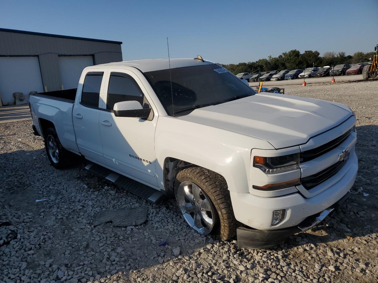 1GCVKREC8HZ115864 2017 Chevrolet Silverado K1500 Lt