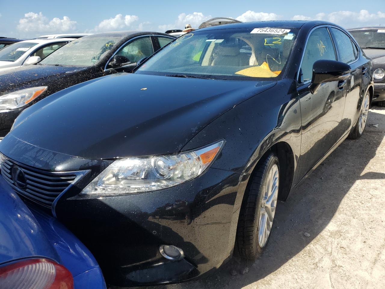 2015 Lexus ES - Image 1