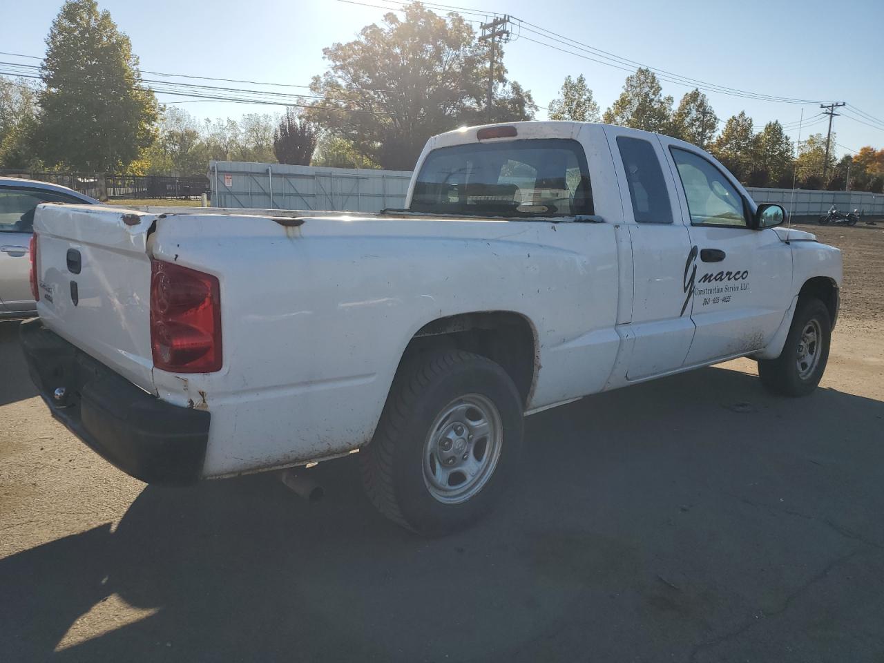 2008 Dodge Dakota - Image 3