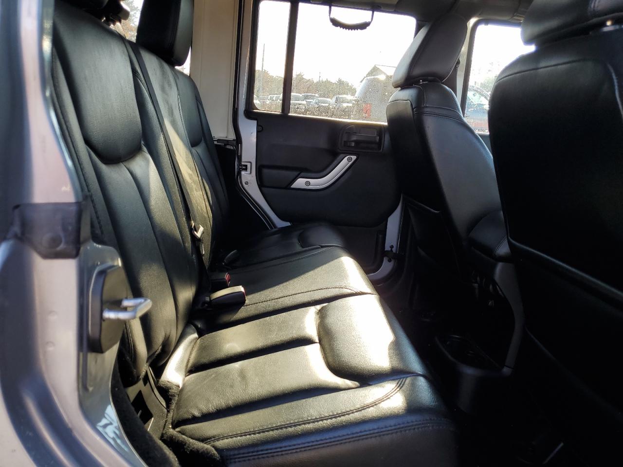2013 Jeep Wrangler - Image 10