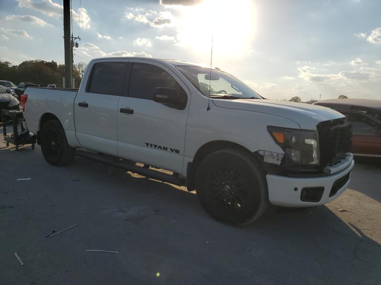 2018 Nissan Titan - Image 4