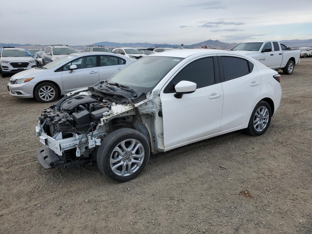 2017 Toyota Yaris - Image 1