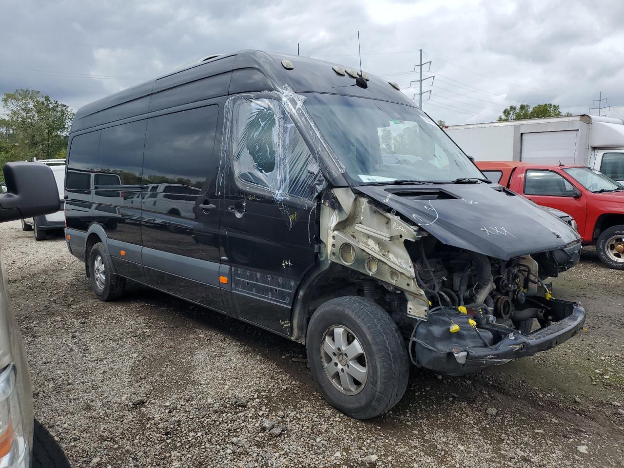 VIN WDZPE8DC5E5941375 2014 MERCEDES-BENZ SPRINTER no.4