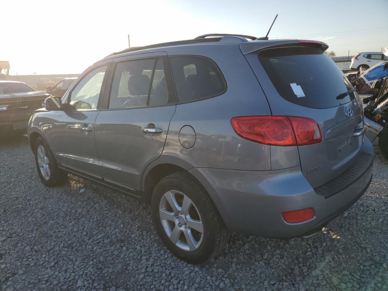 2008 Hyundai Santa Fe - Image 2