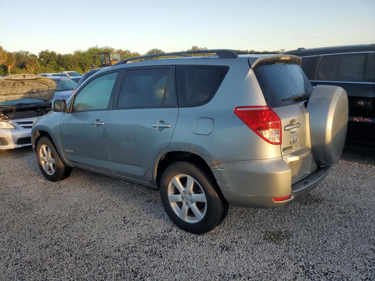 2007 Toyota RAV 4 - Image 2