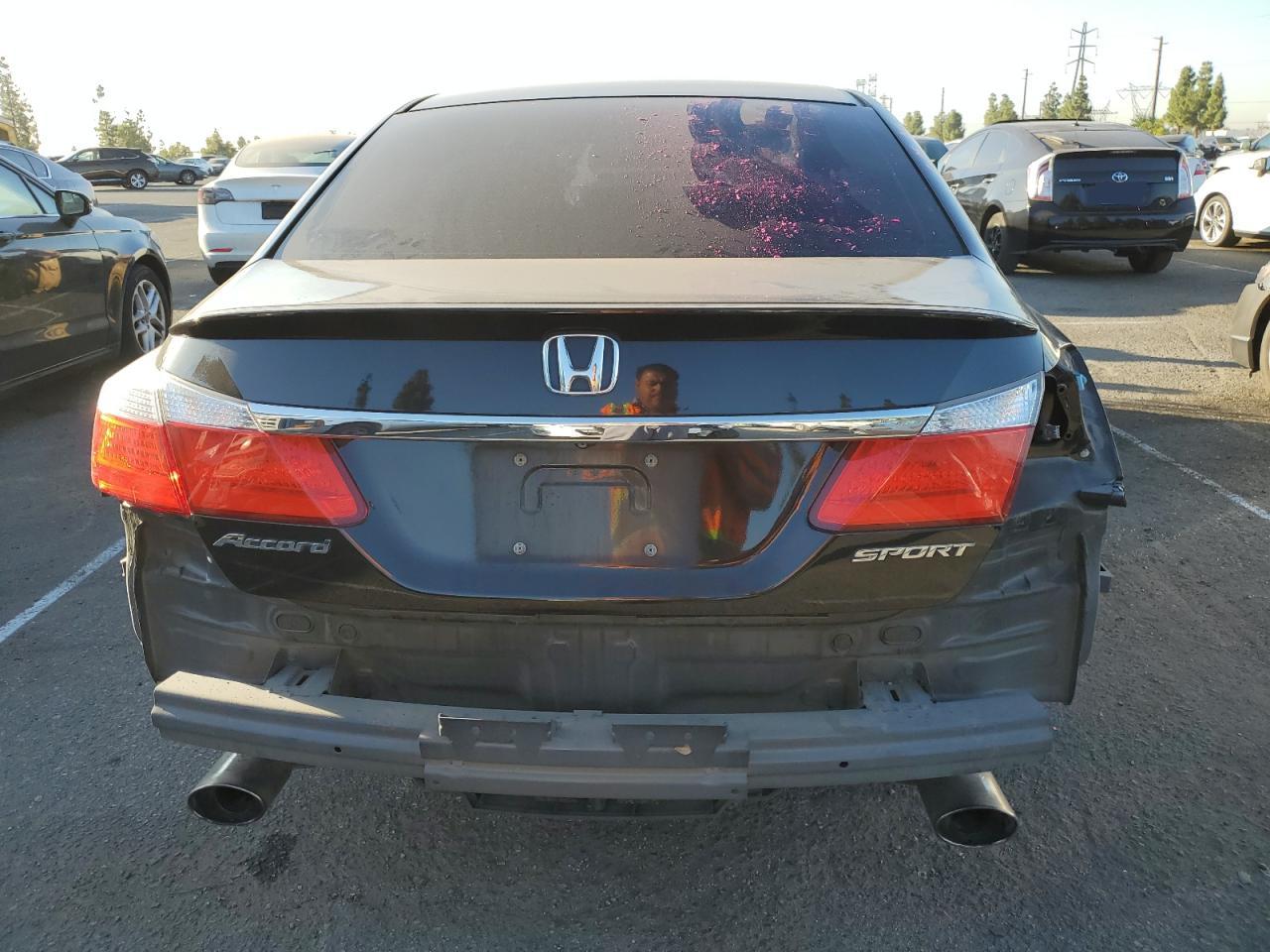 1HGCR2F58DA092932 2013 Honda Accord Sport