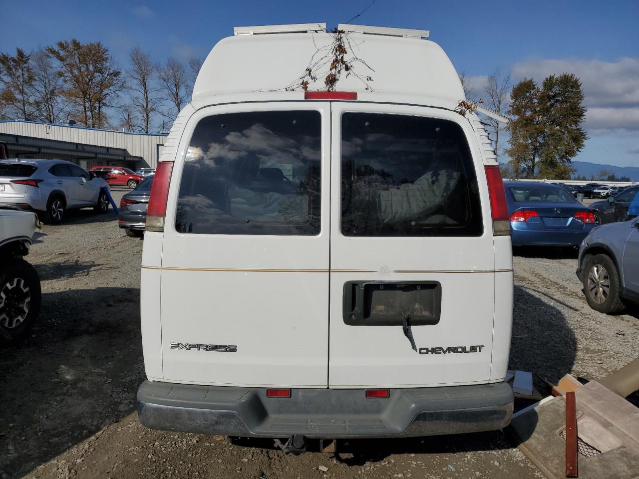 2000 Chevrolet Express G1500 VIN: 1GBFG15R5Y1228251 Lot: 75468884