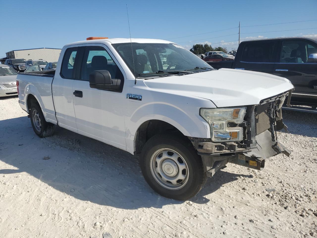 2016 Ford F-150 - Image 4