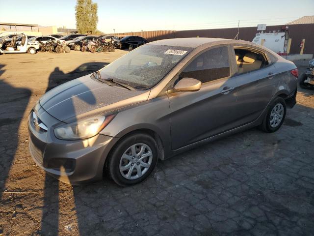  HYUNDAI ACCENT 2014 Золотой