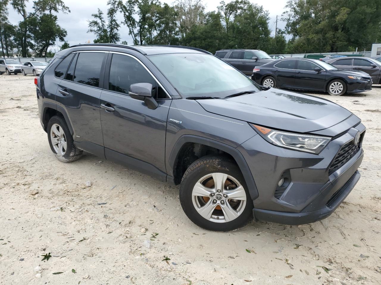 2019 Toyota RAV 4 - Image 4