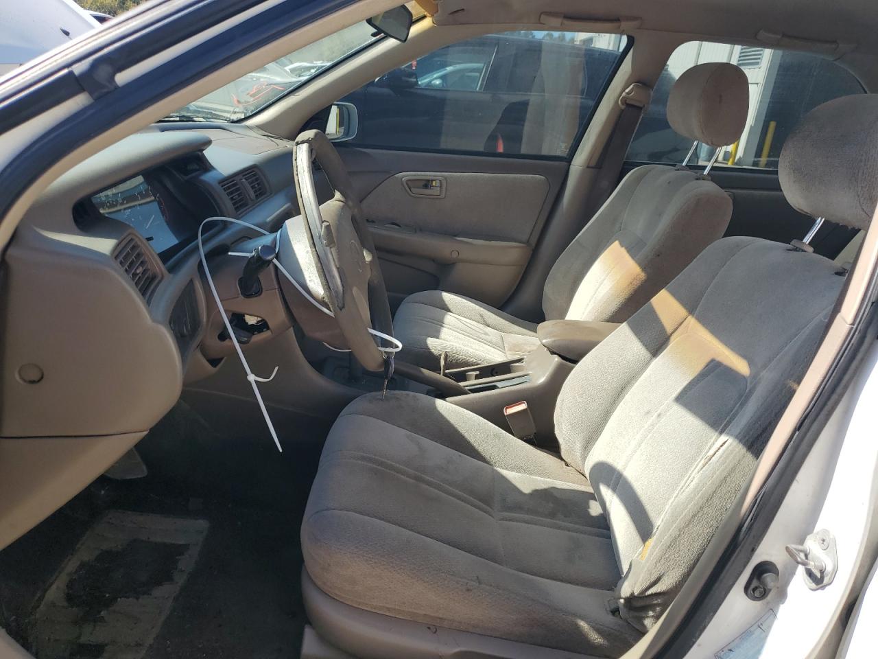 2001 Toyota Camry - Image 7