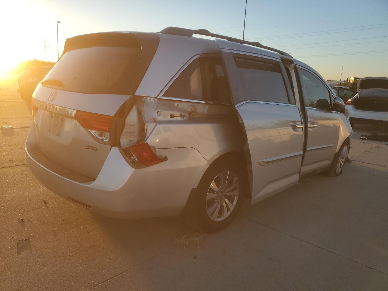 2014 Honda Odyssey - Image 3