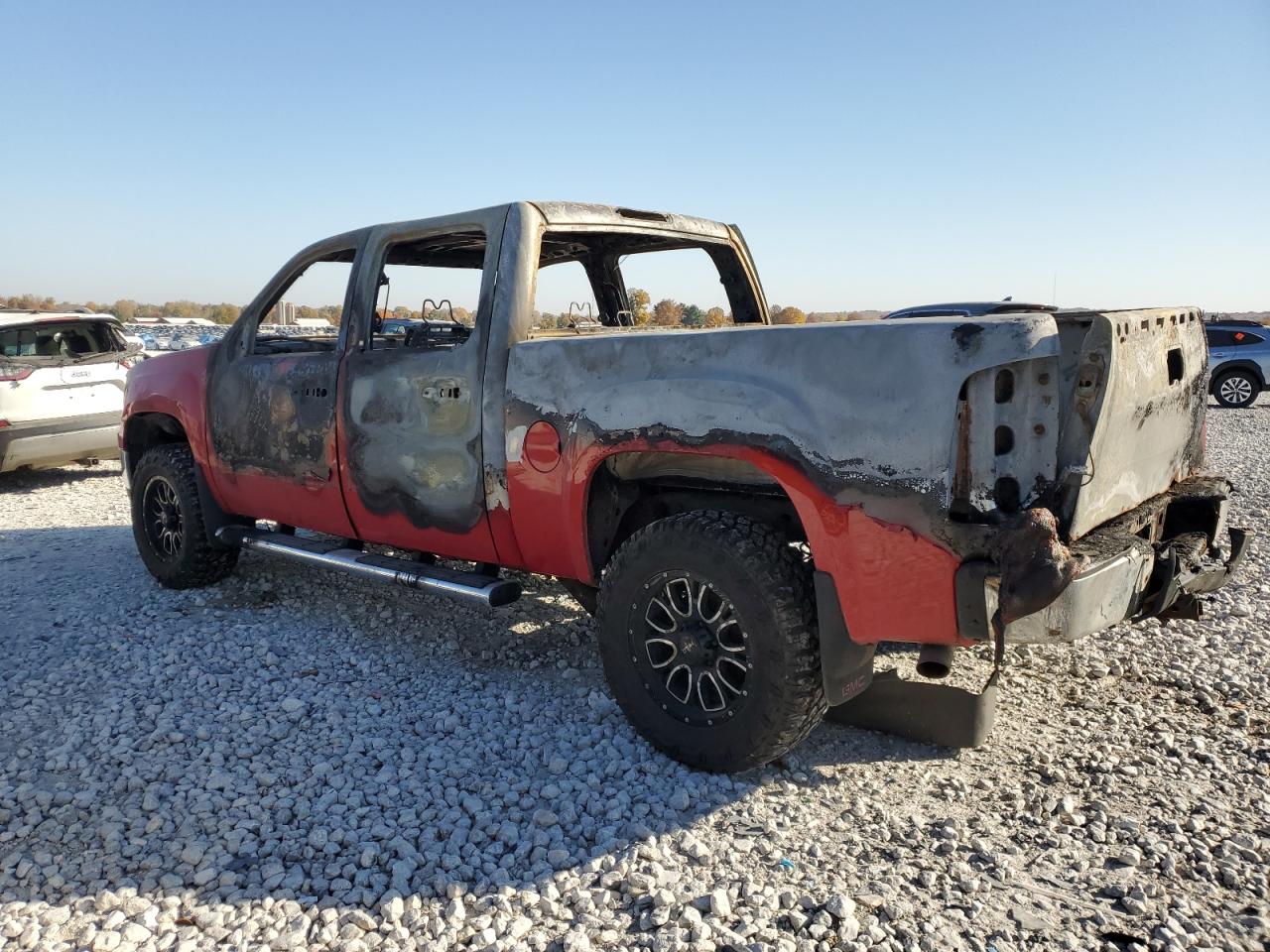 2013 GMC Sierra - Image 2