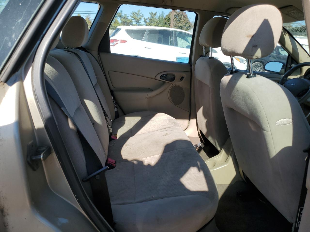 2001 Ford Focus - Image 10