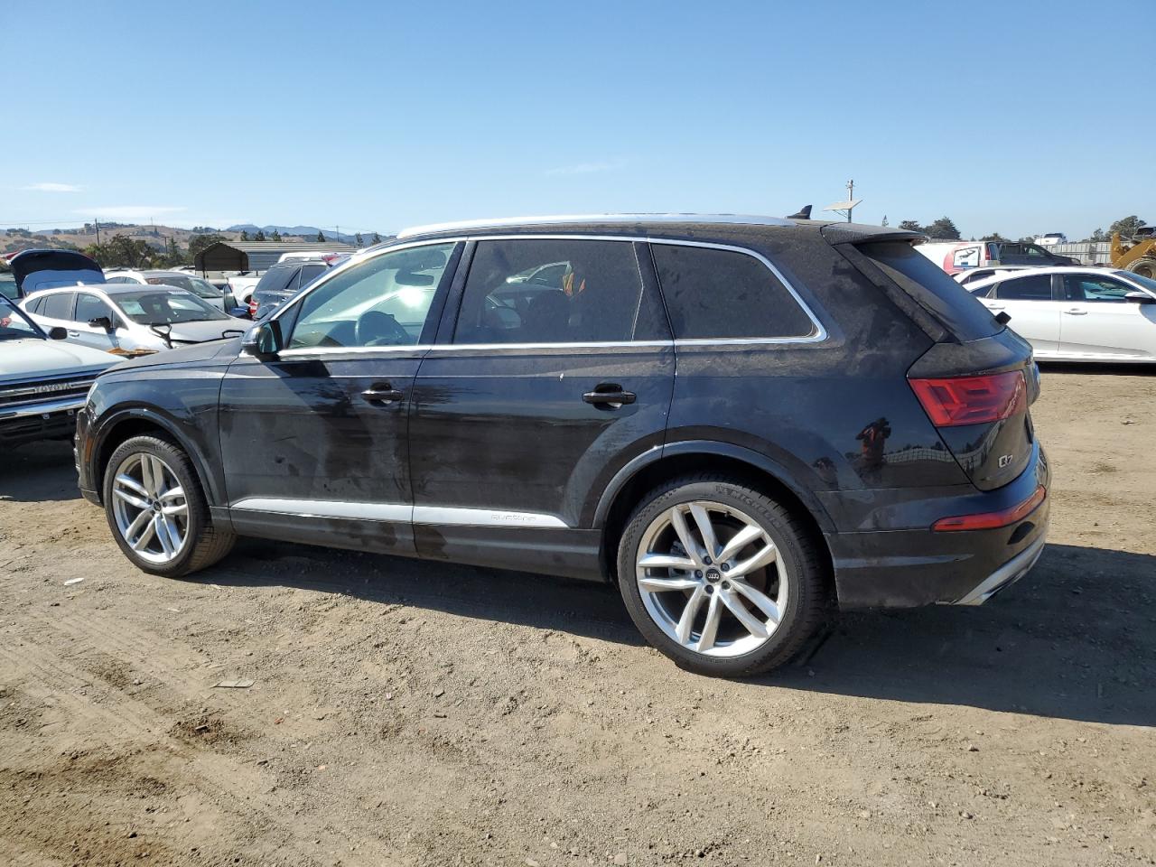 WA1VAAF78HD023263 2017 AUDI Q7 - Image 2