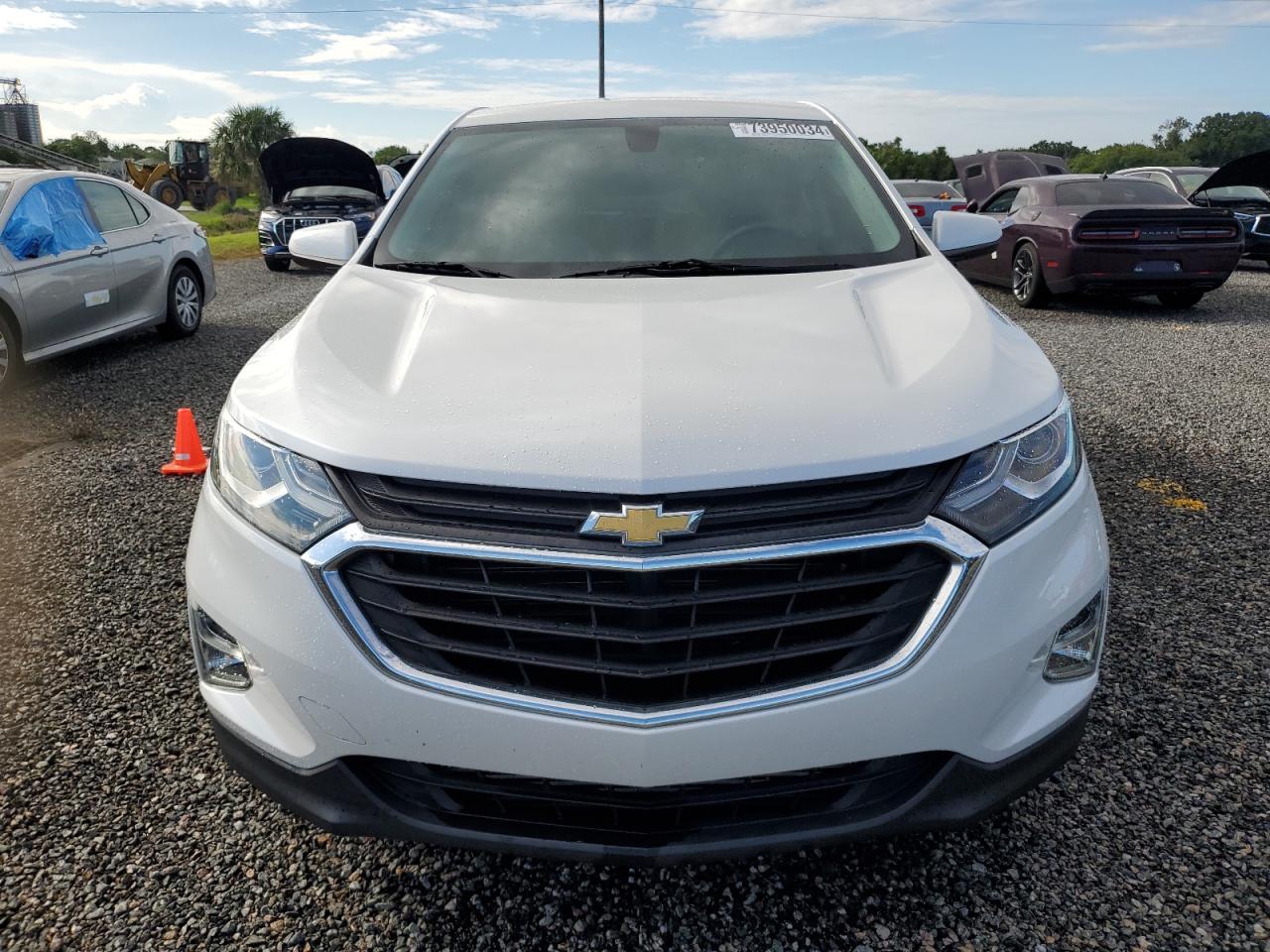 VIN 2GNAXKEV7K6240843 2019 CHEVROLET EQUINOX no.5