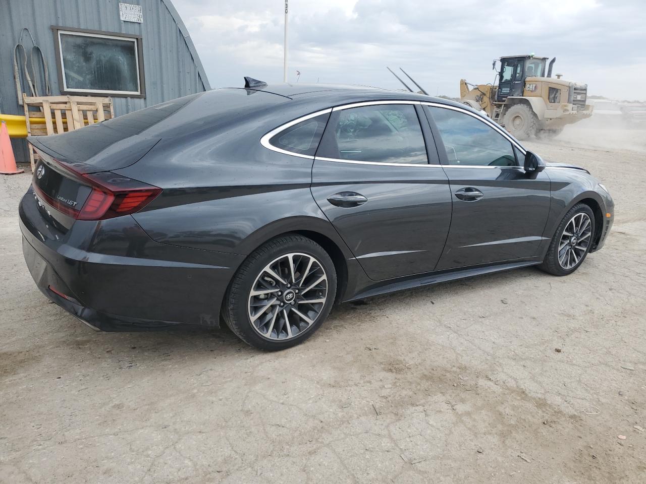 2022 Hyundai Sonata - Image 3