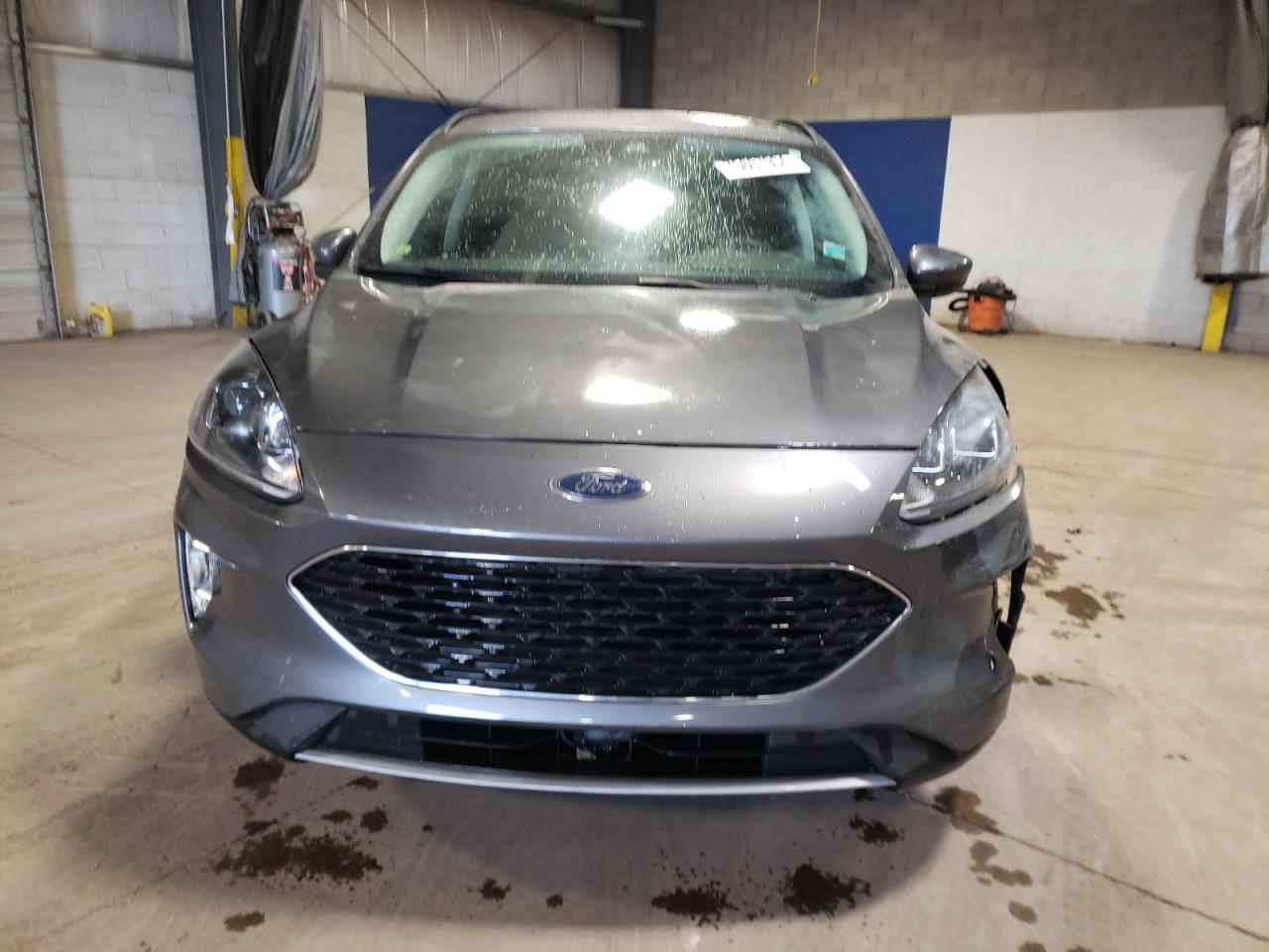 2021 Ford Escape - Image 5