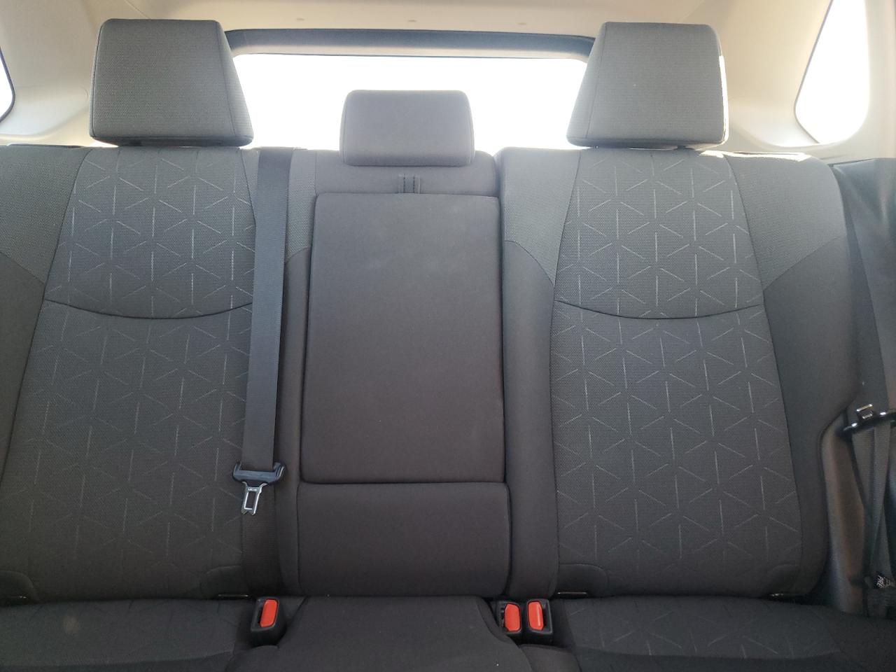2023 Toyota RAV 4 - Image 10