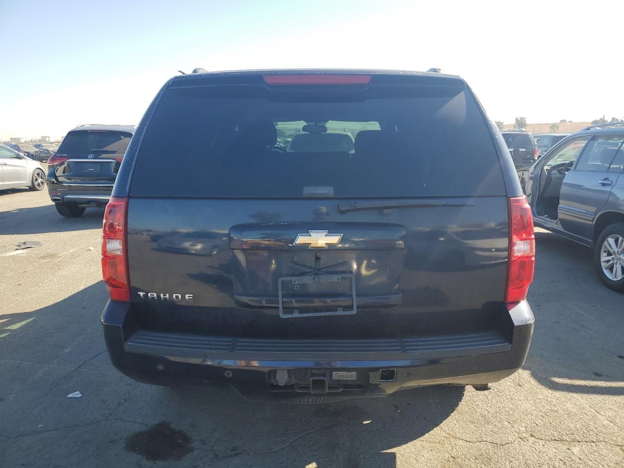 1GNFC13J18R272647 2008 Chevrolet Tahoe C1500