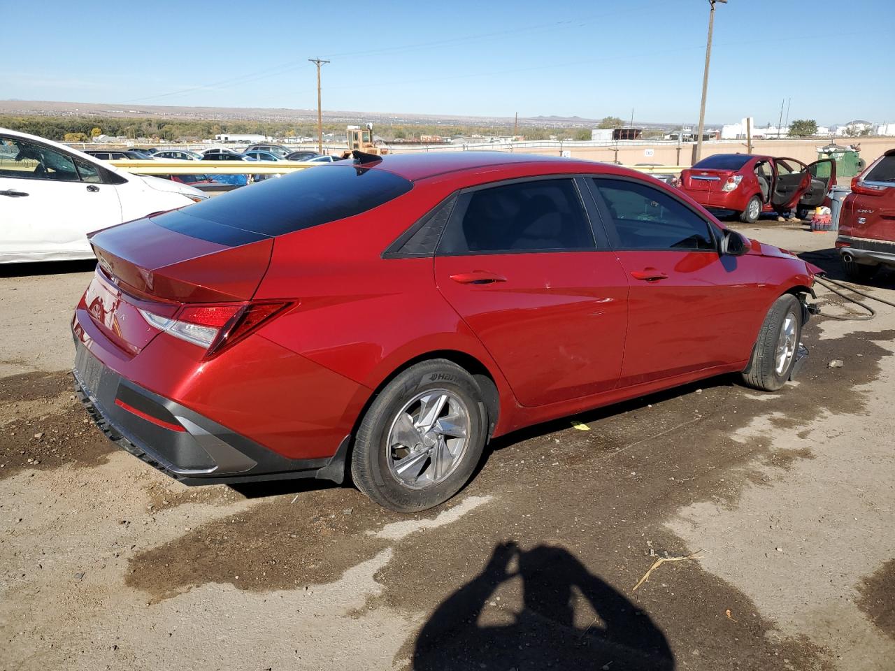 2024 Hyundai Elantra - Image 3