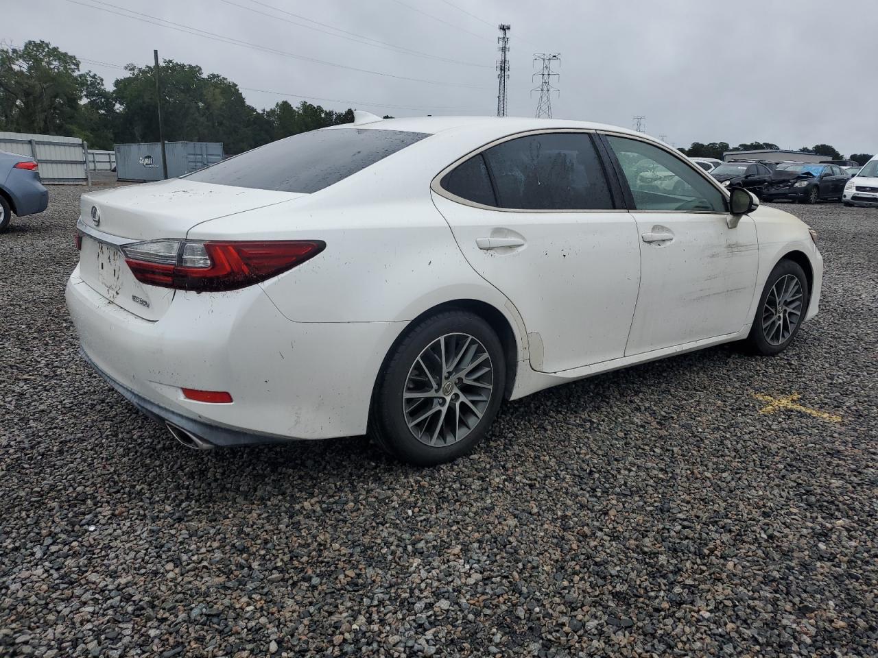 VIN JTHBK1GGXH2252204 2017 LEXUS ES350 no.3