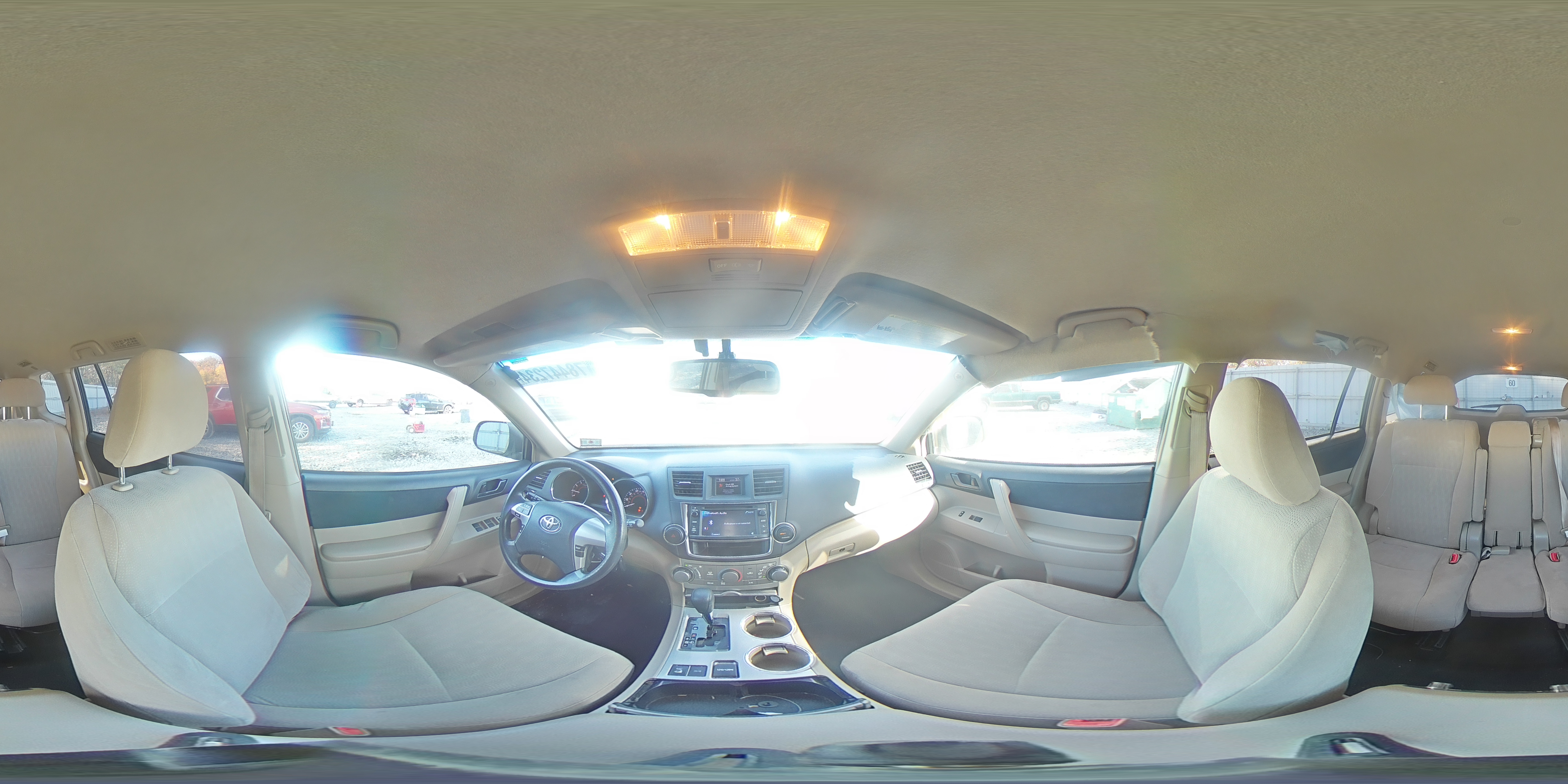 2013 Toyota Highlander - Image 14