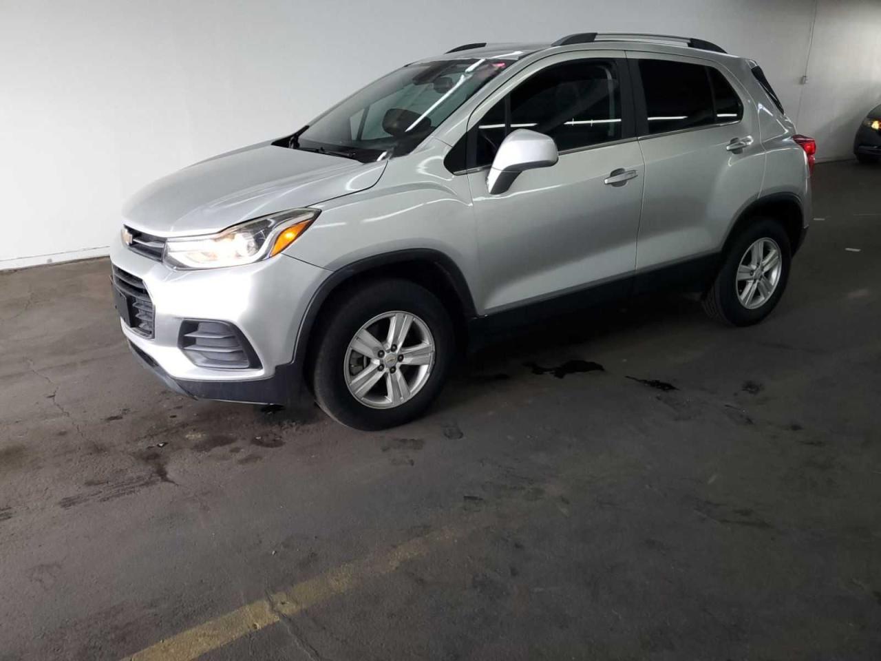 2017 Chevrolet Trax - Image 2