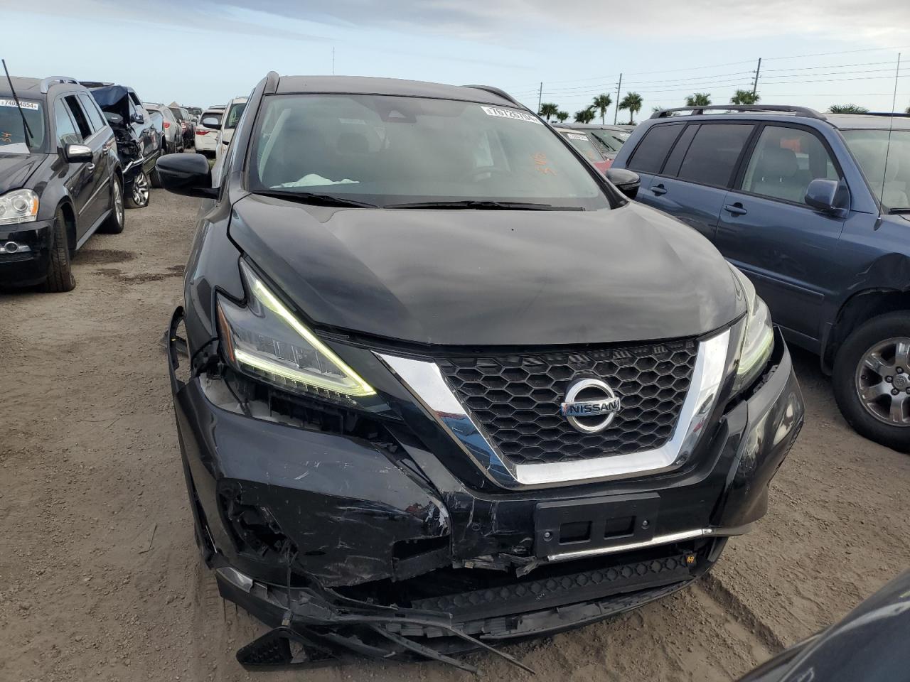 2021 Nissan Murano - Image 5