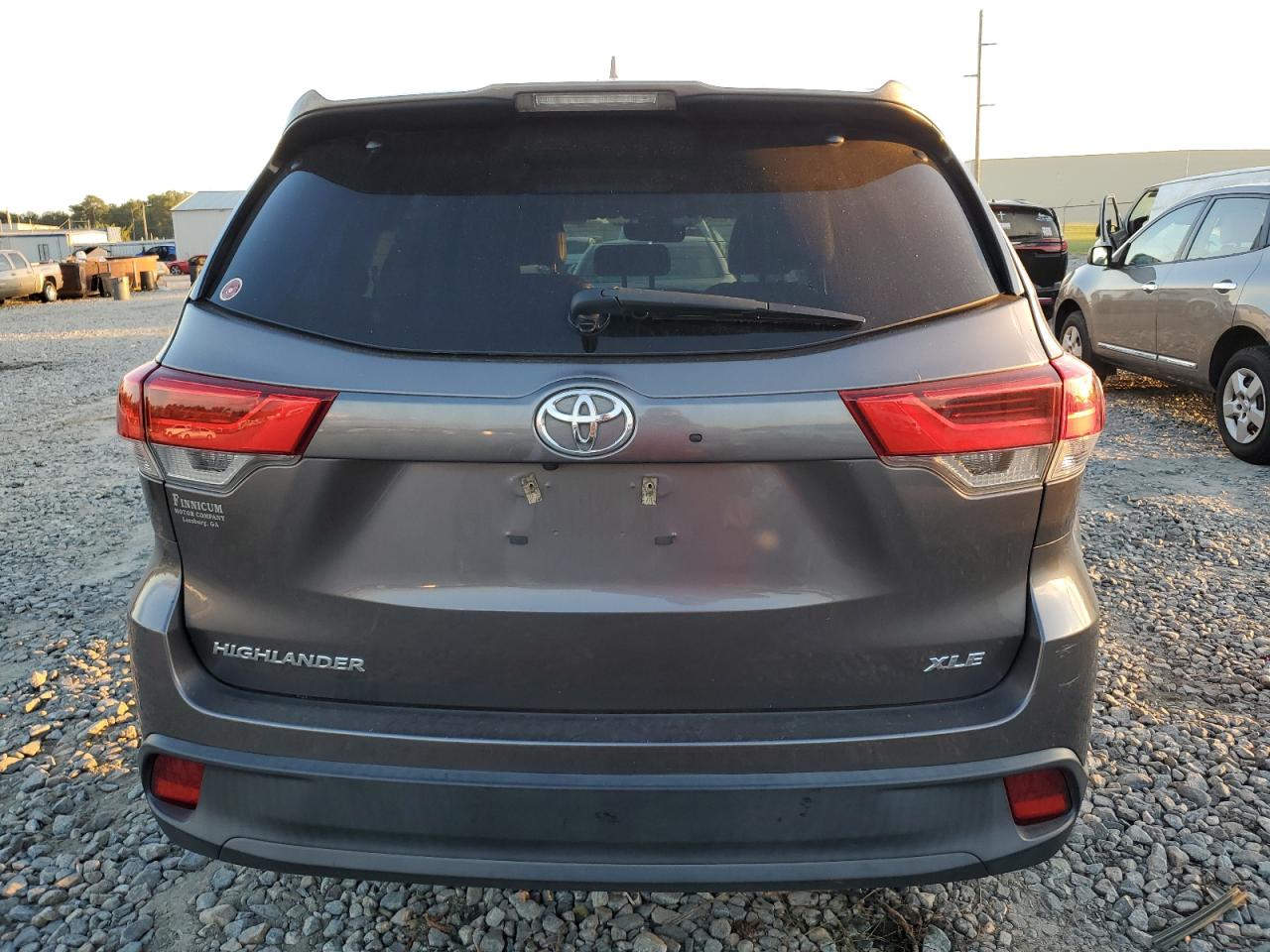 2019 Toyota Highlander Se VIN: 5TDKZRFH5KS303629 Lot: 74191624