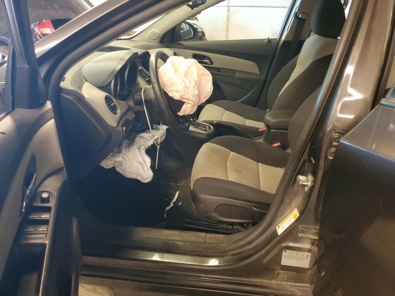 2014 Chevrolet Cruze - Image 7