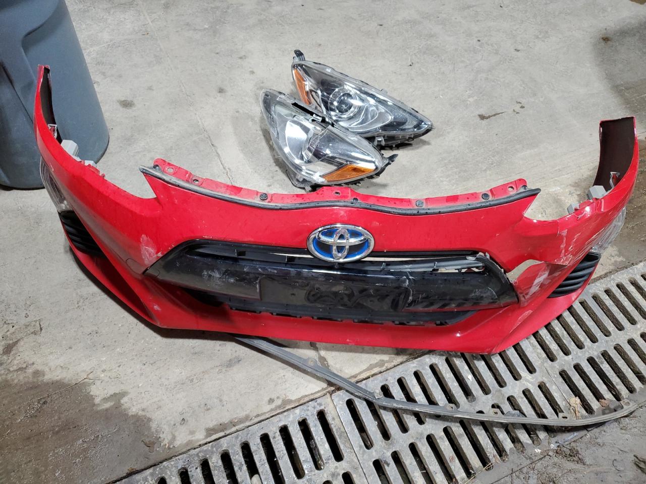 2016 Toyota Prius C VIN: JTDKDTB37G1132439 Lot: 77079134