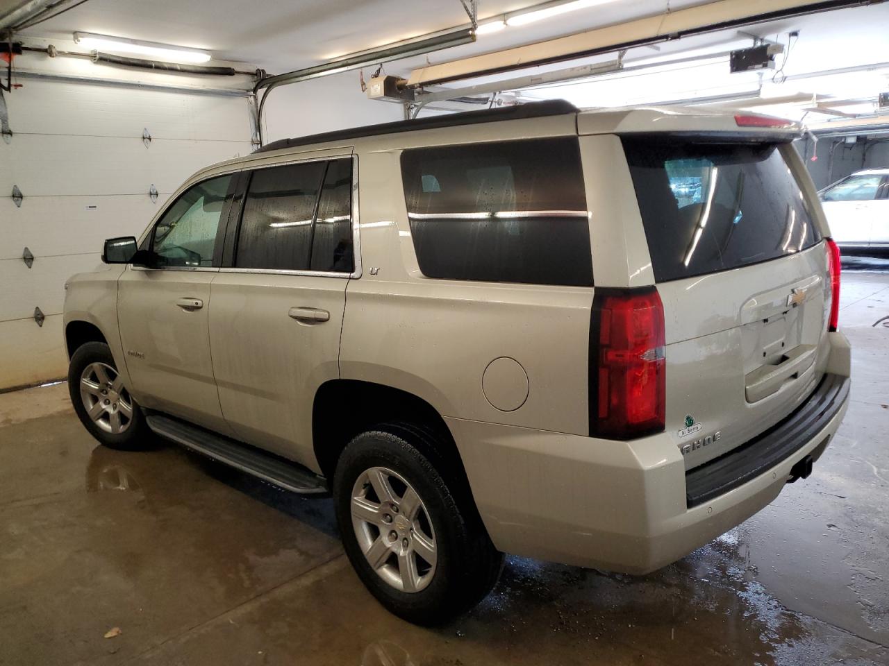 1GNSKBKCXFR637219 2015 CHEVROLET TAHOE - Image 2