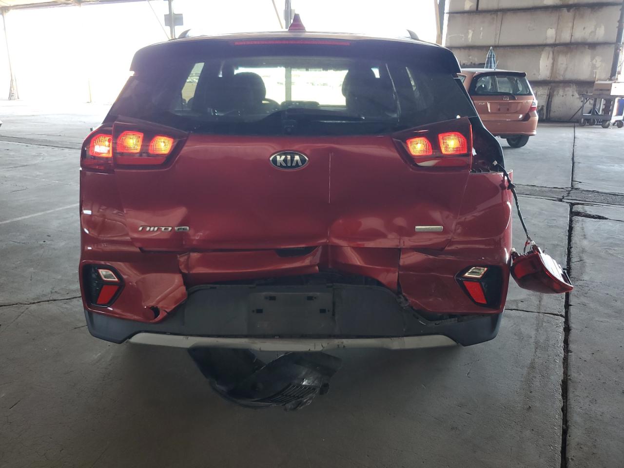 KNDCB3LC5L5422481 2020 Kia Niro Lx