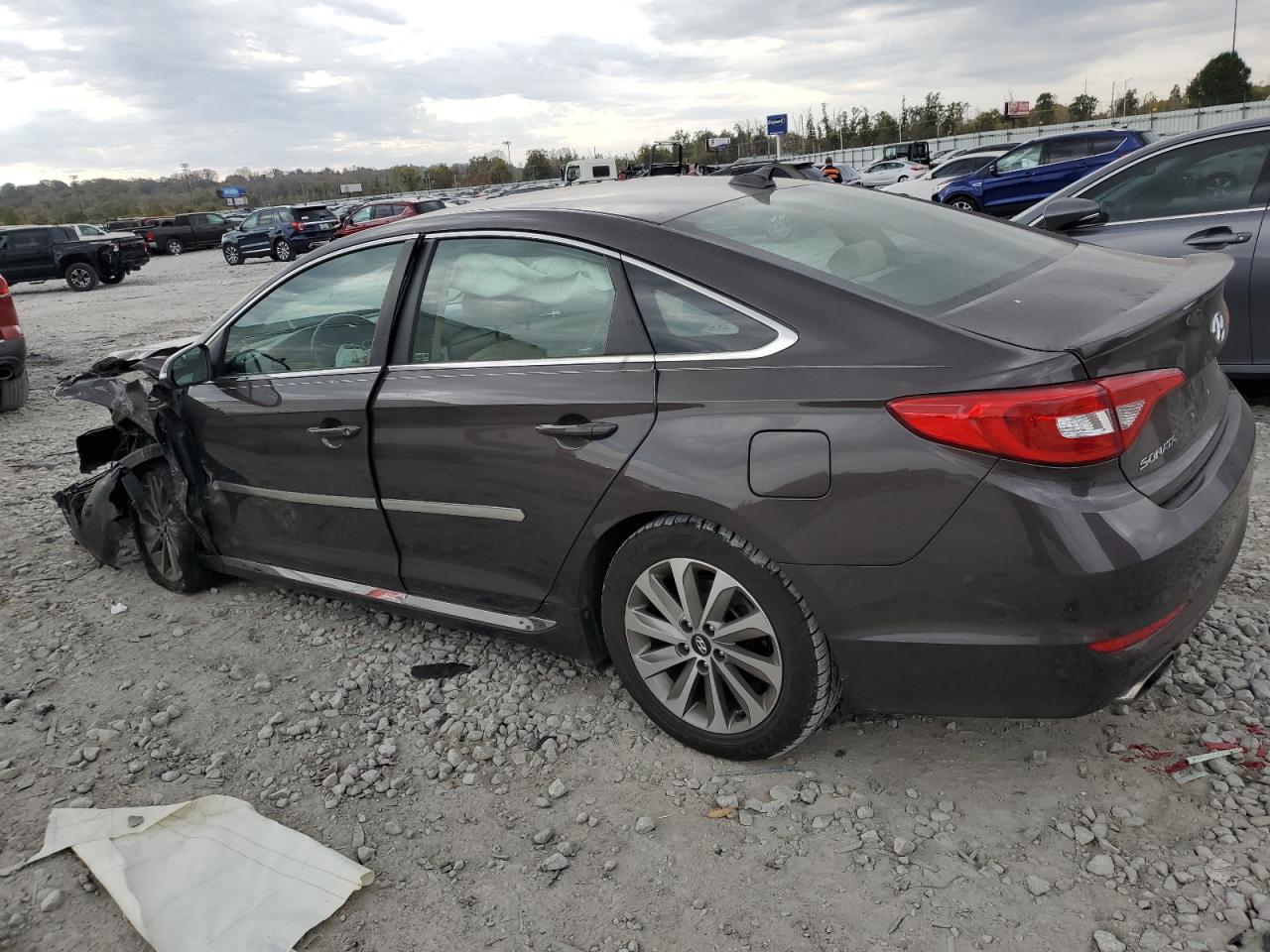 2015 Hyundai Sonata - Image 2