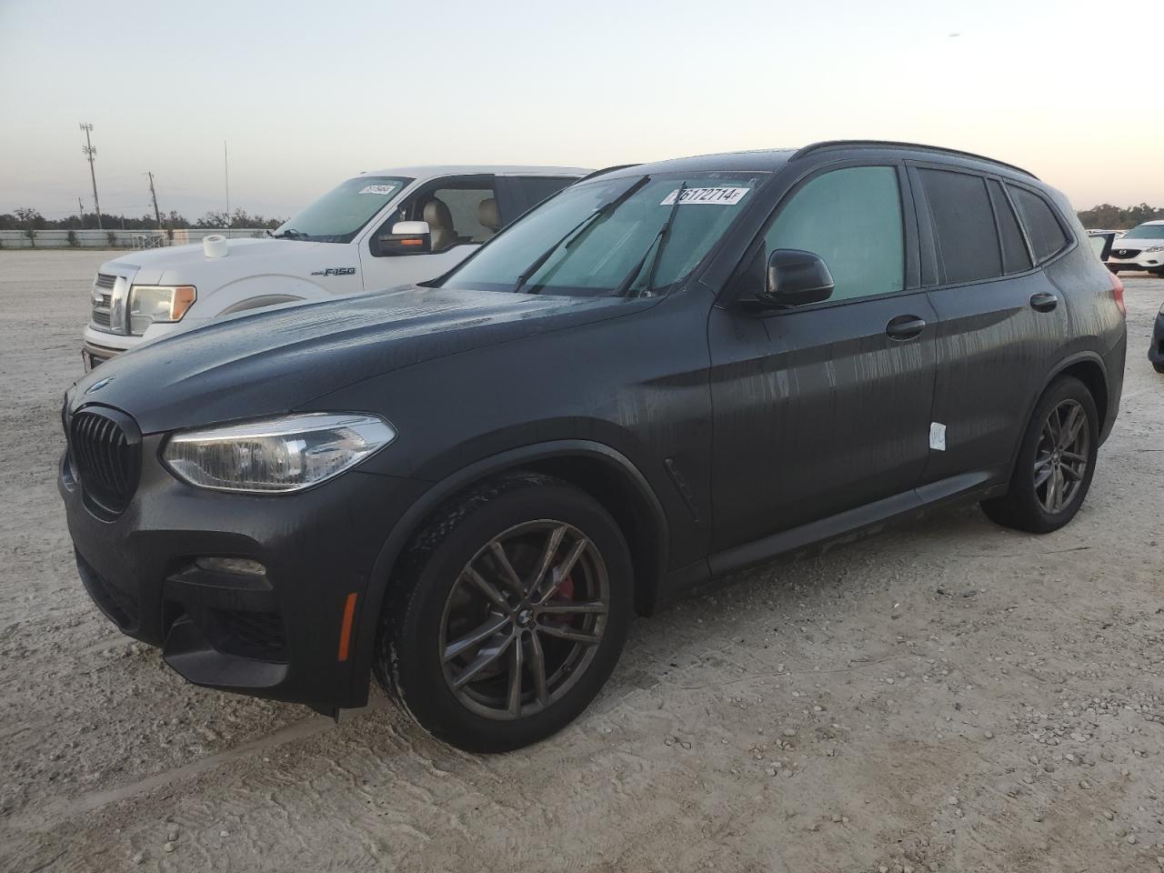 VIN 5UXTY3C04M9E02013 2021 BMW X3 no.1