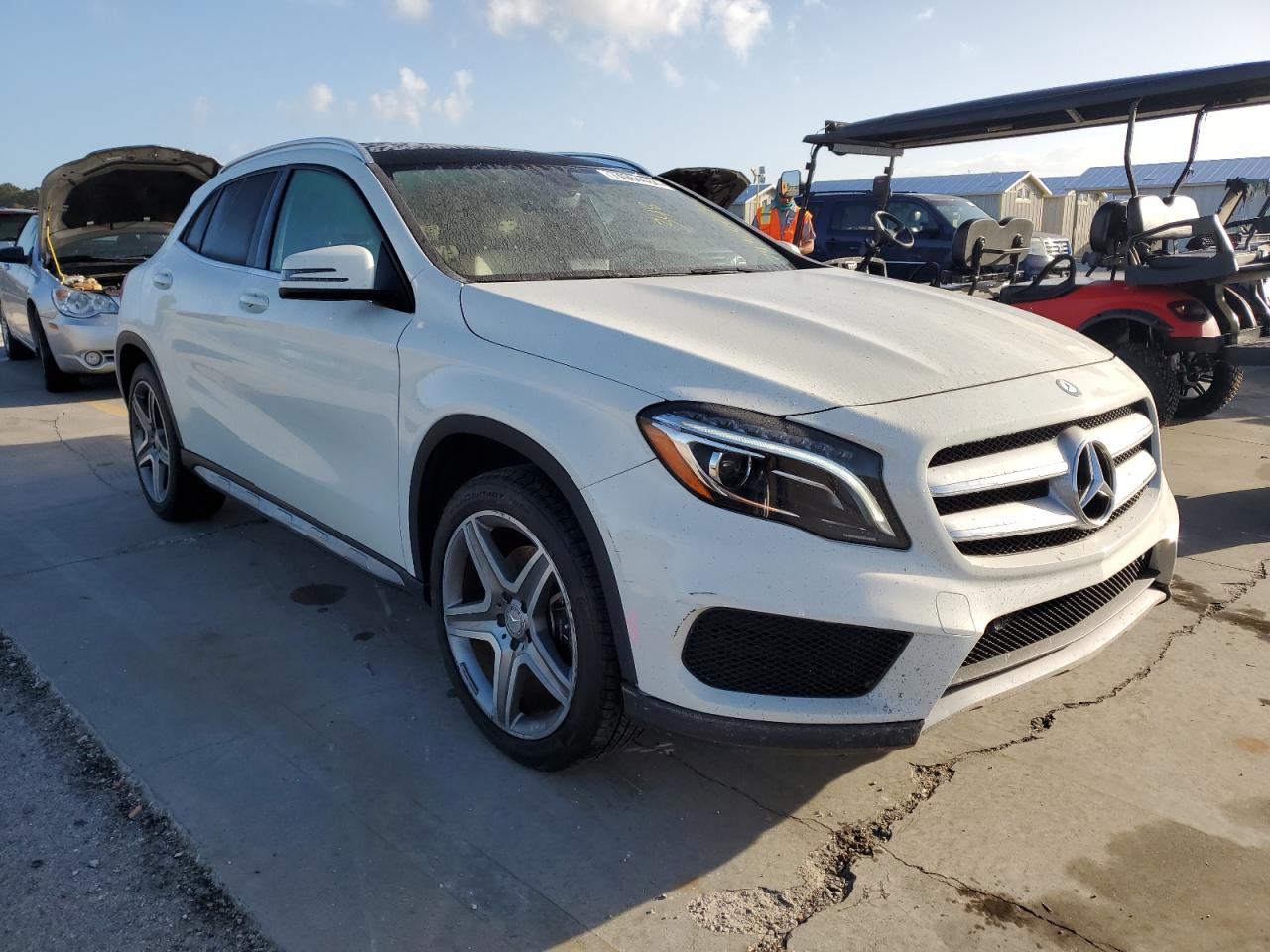 VIN WDCTG4GB3FJ084853 2015 MERCEDES-BENZ GLA-CLASS no.4