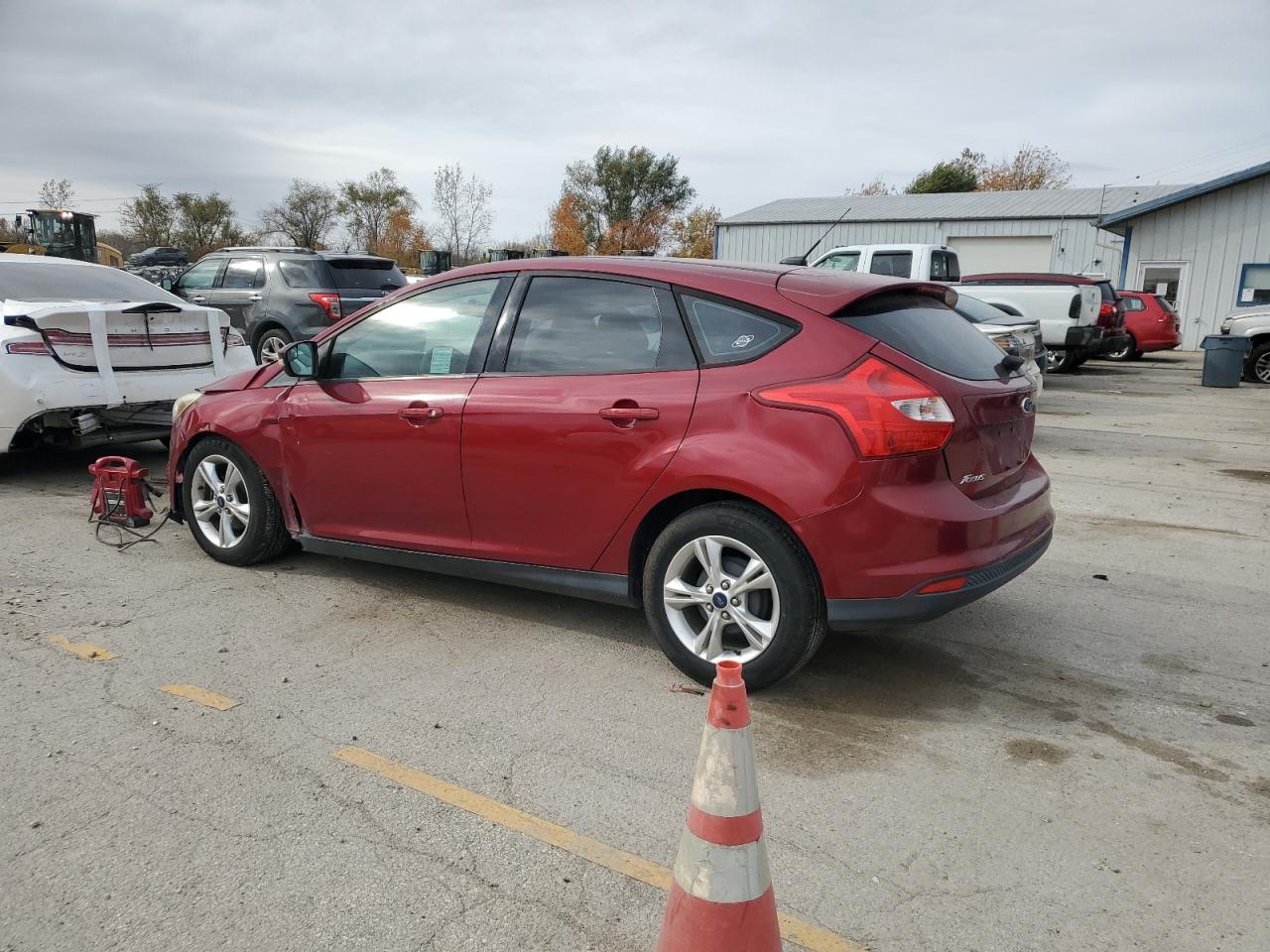 VIN 1FADP3K29EL375930 2014 FORD FOCUS no.2