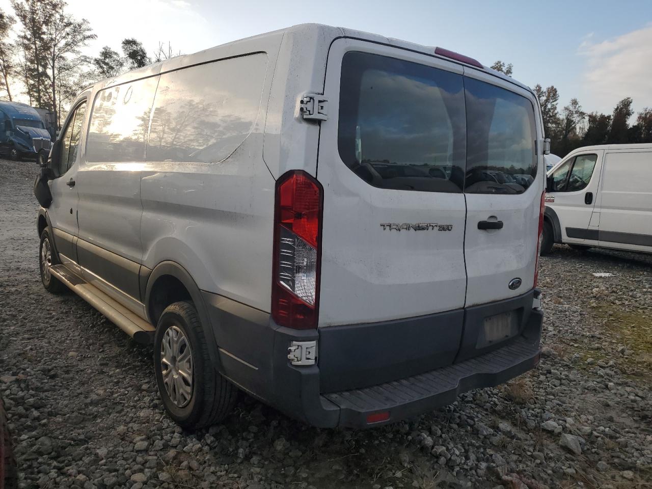 2015 Ford Transit - Image 2