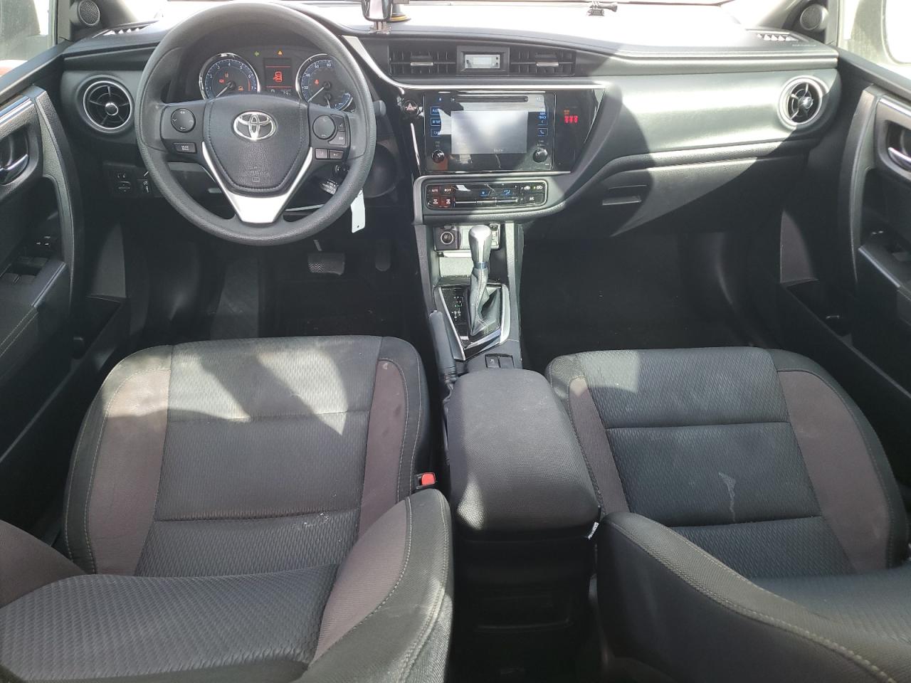 2019 Toyota Corolla L VIN: 2T1BURHE3KC207816 Lot: 76976784