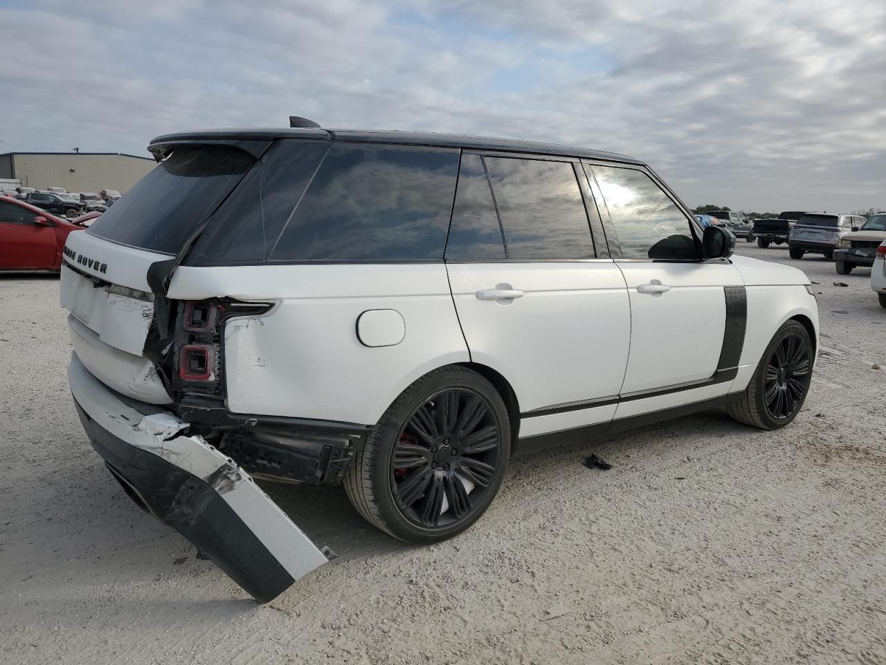 2019 Land Rover Range Rover - Image 3